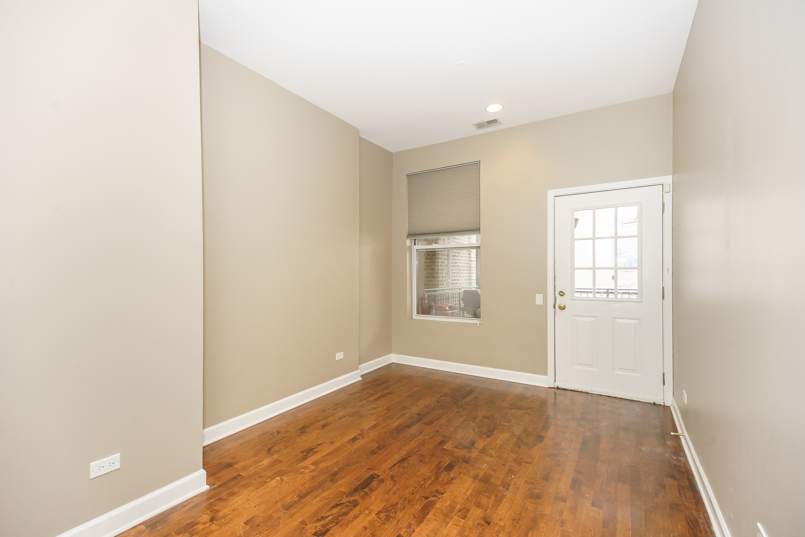 353 W Chicago Avenue Unit: 3E