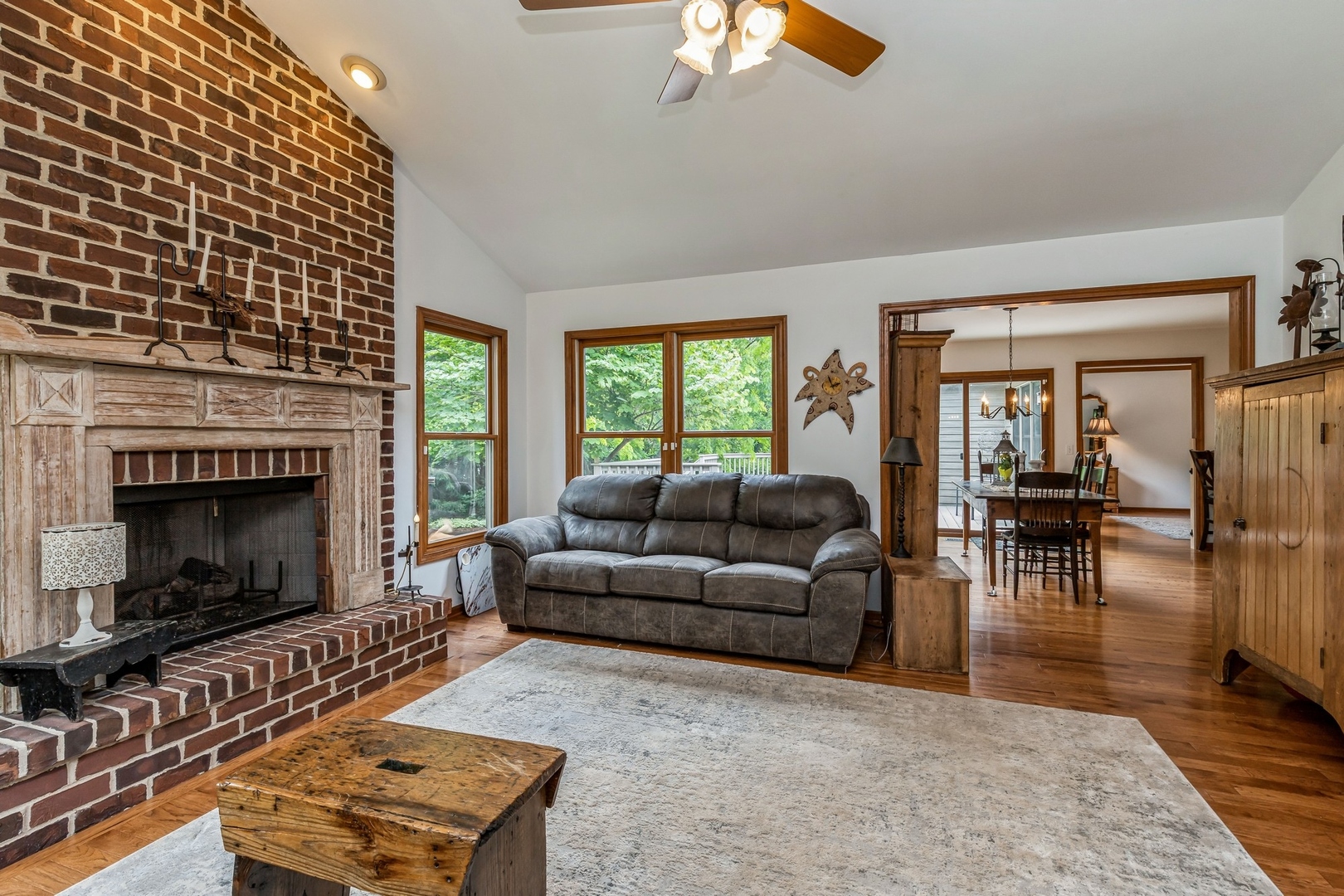 8N681 Edgewood Road