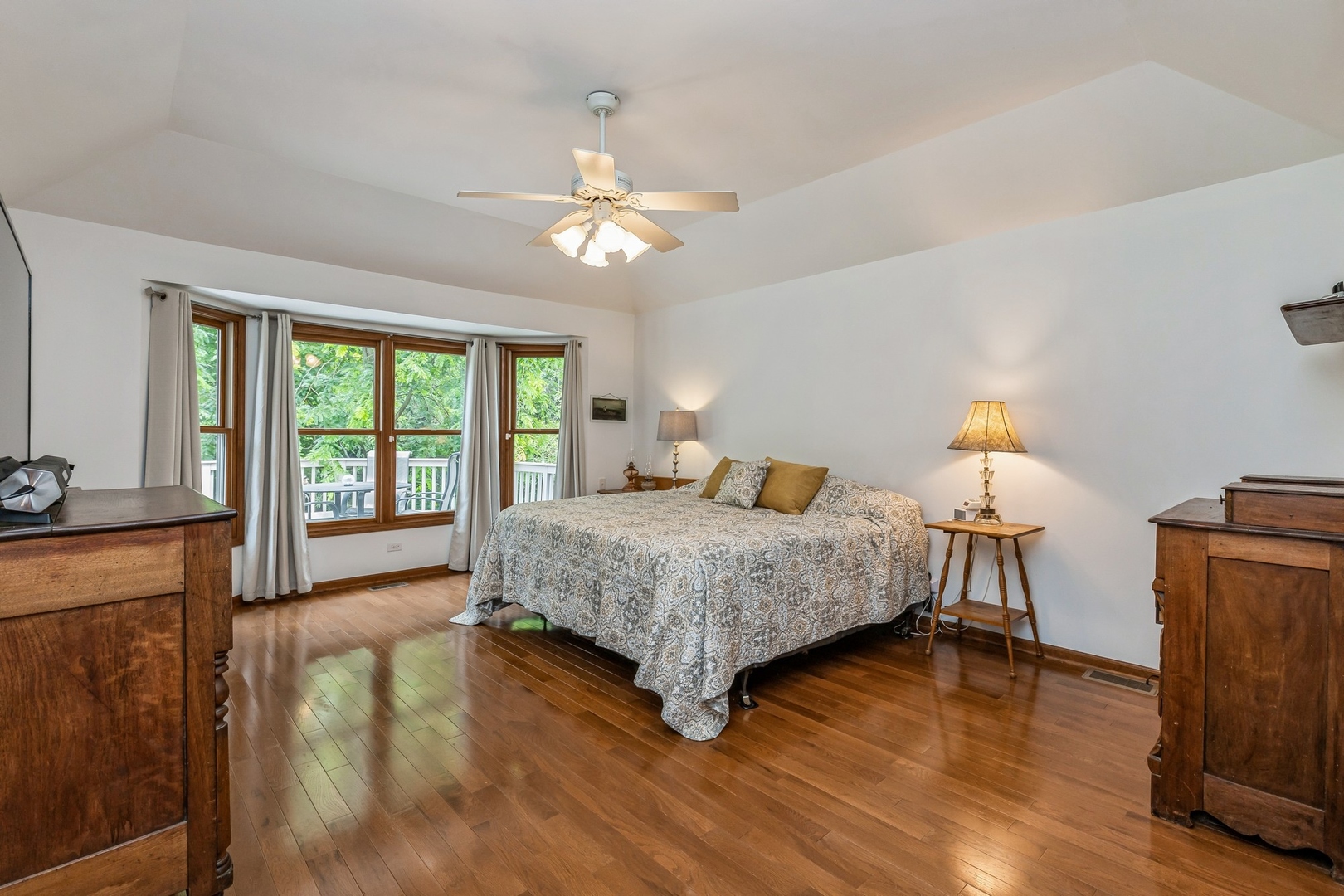 8N681 Edgewood Road