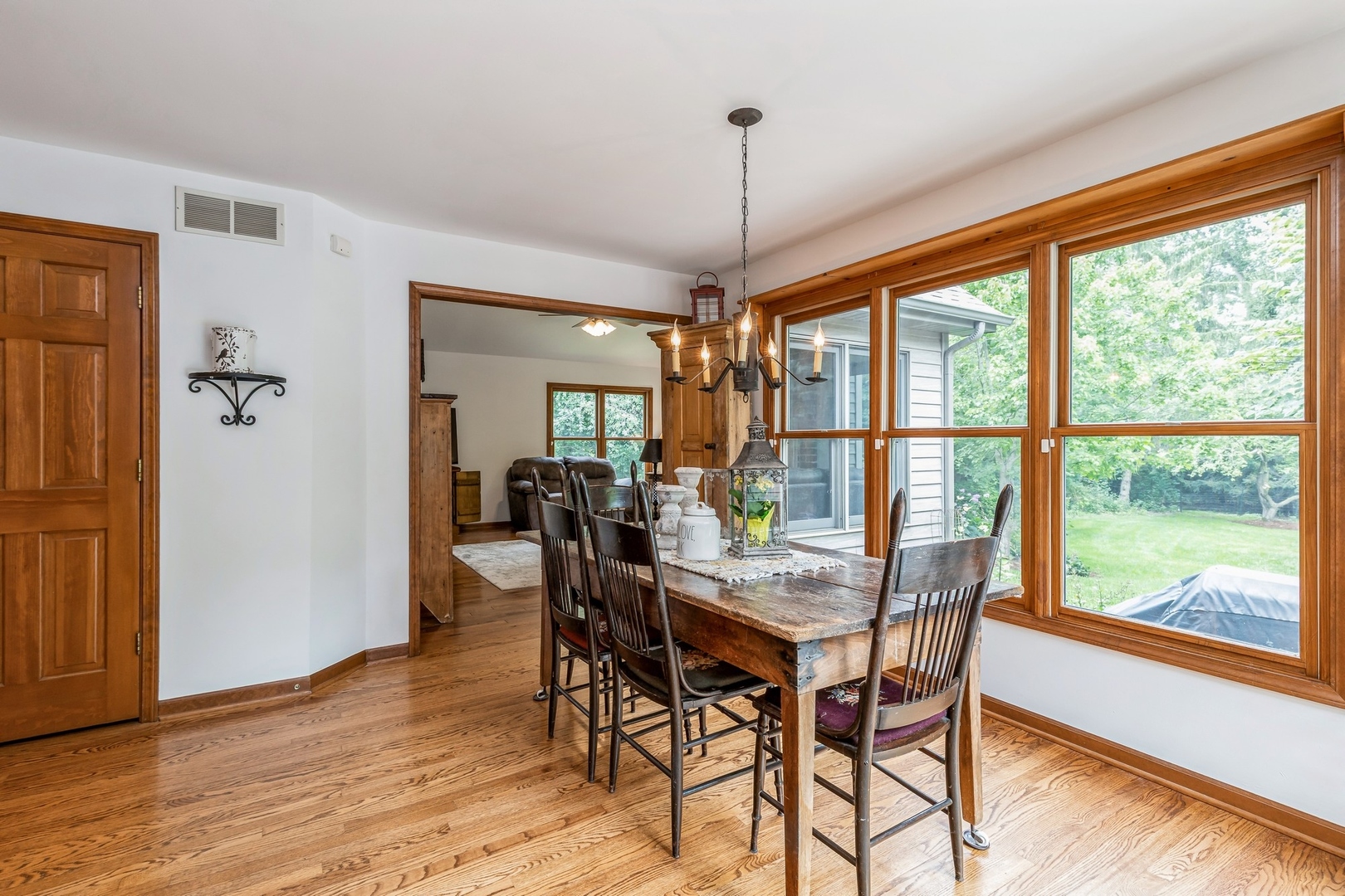 8N681 Edgewood Road
