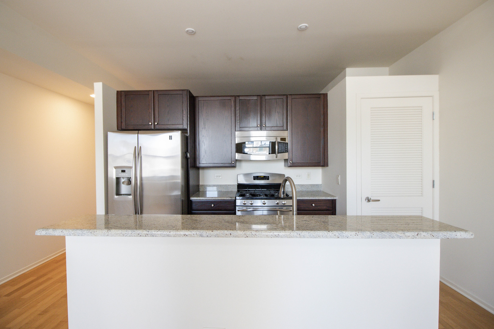 310 S Michigan Avenue Unit: 2111