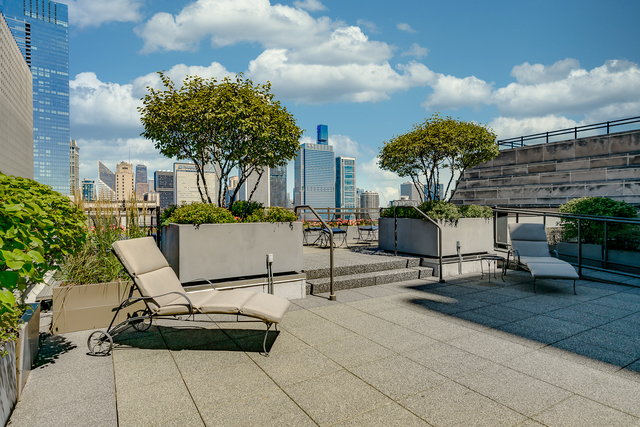 310 S Michigan Avenue Unit: 2111