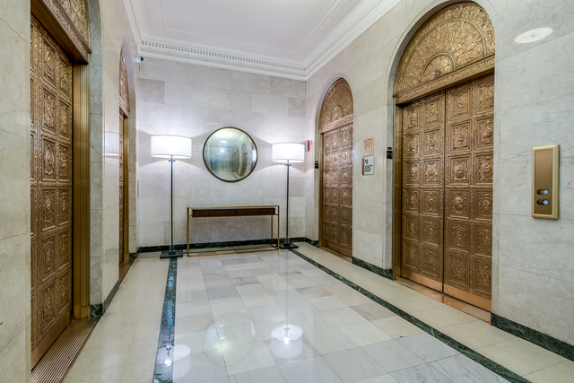 310 S Michigan Avenue Unit: 2111