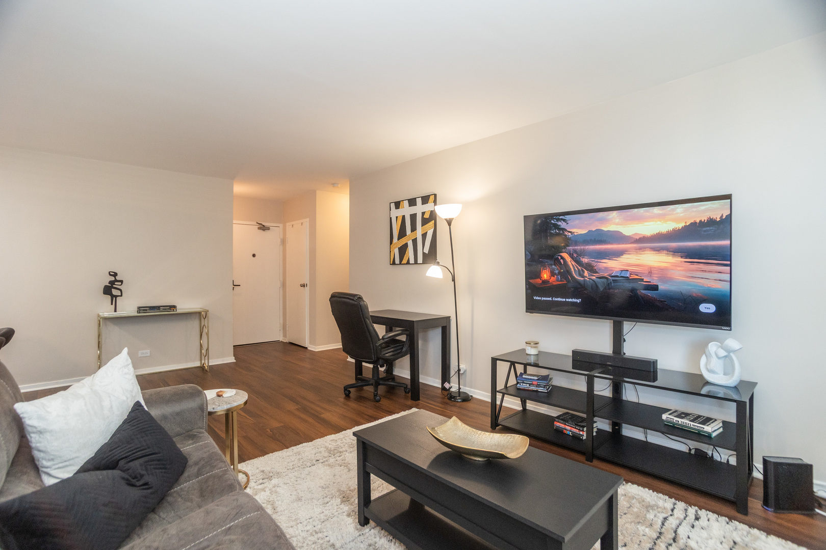 3900 N Lake Shore Drive Unit: 7G