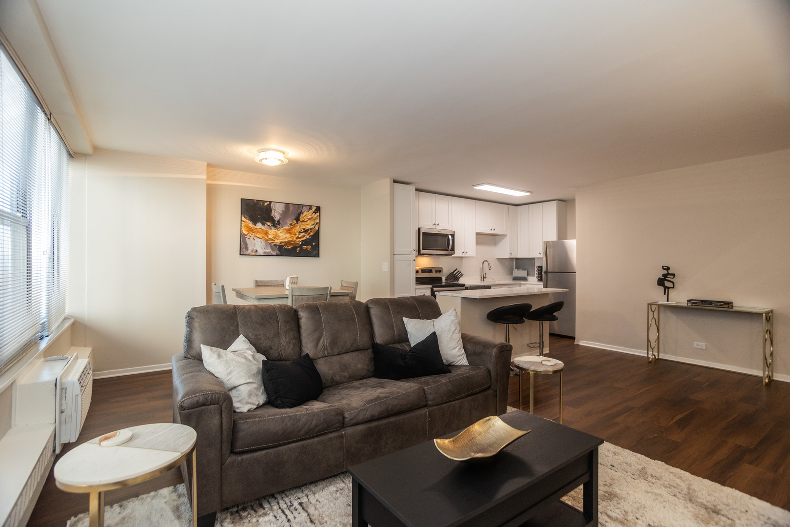 3900 N Lake Shore Drive Unit: 7G