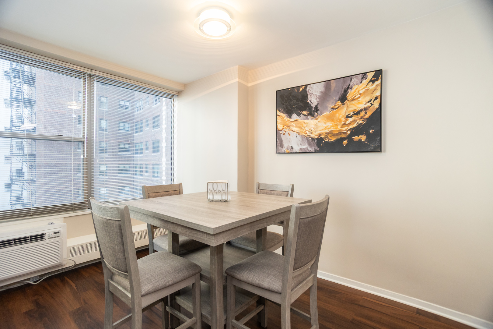 3900 N Lake Shore Drive Unit: 7G