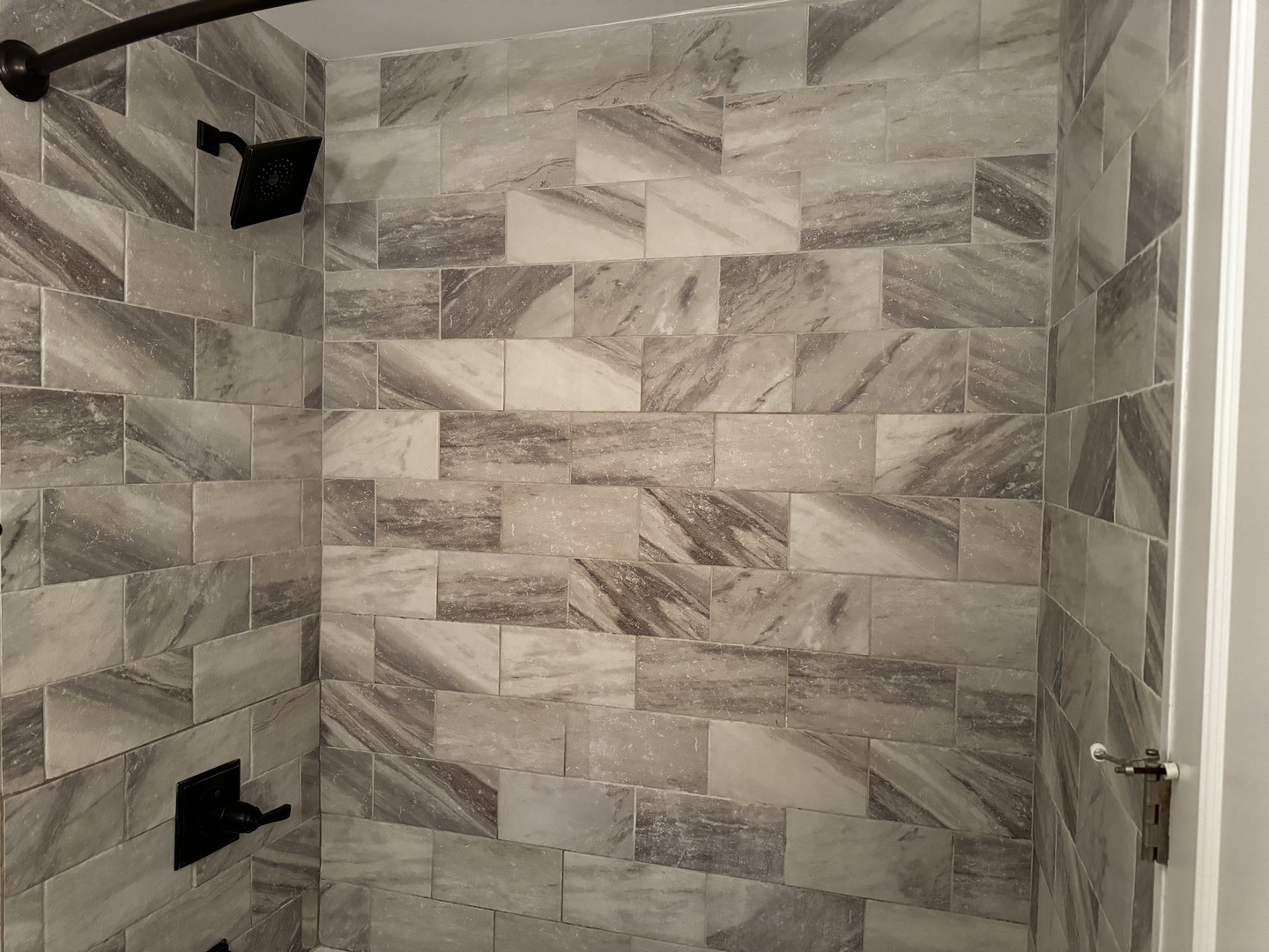 233 E Erie Street Unit: 2009