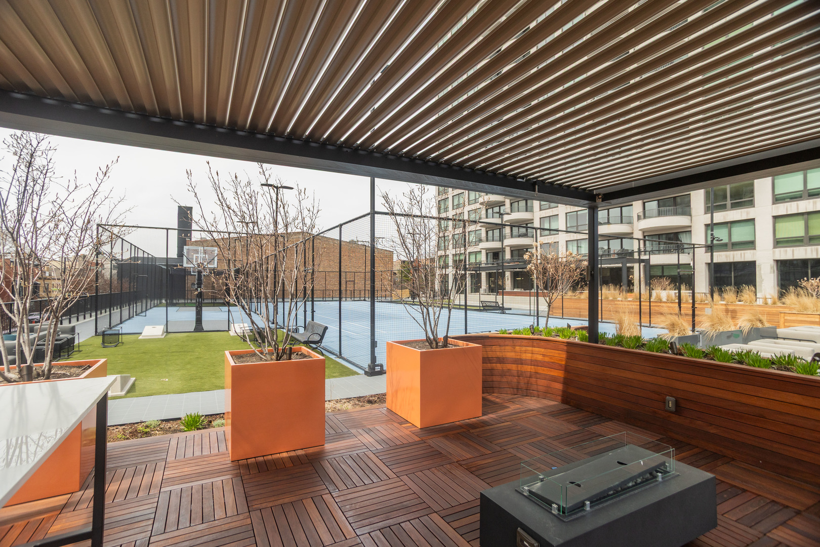 2020 N Lincoln Park West Unit: 11C