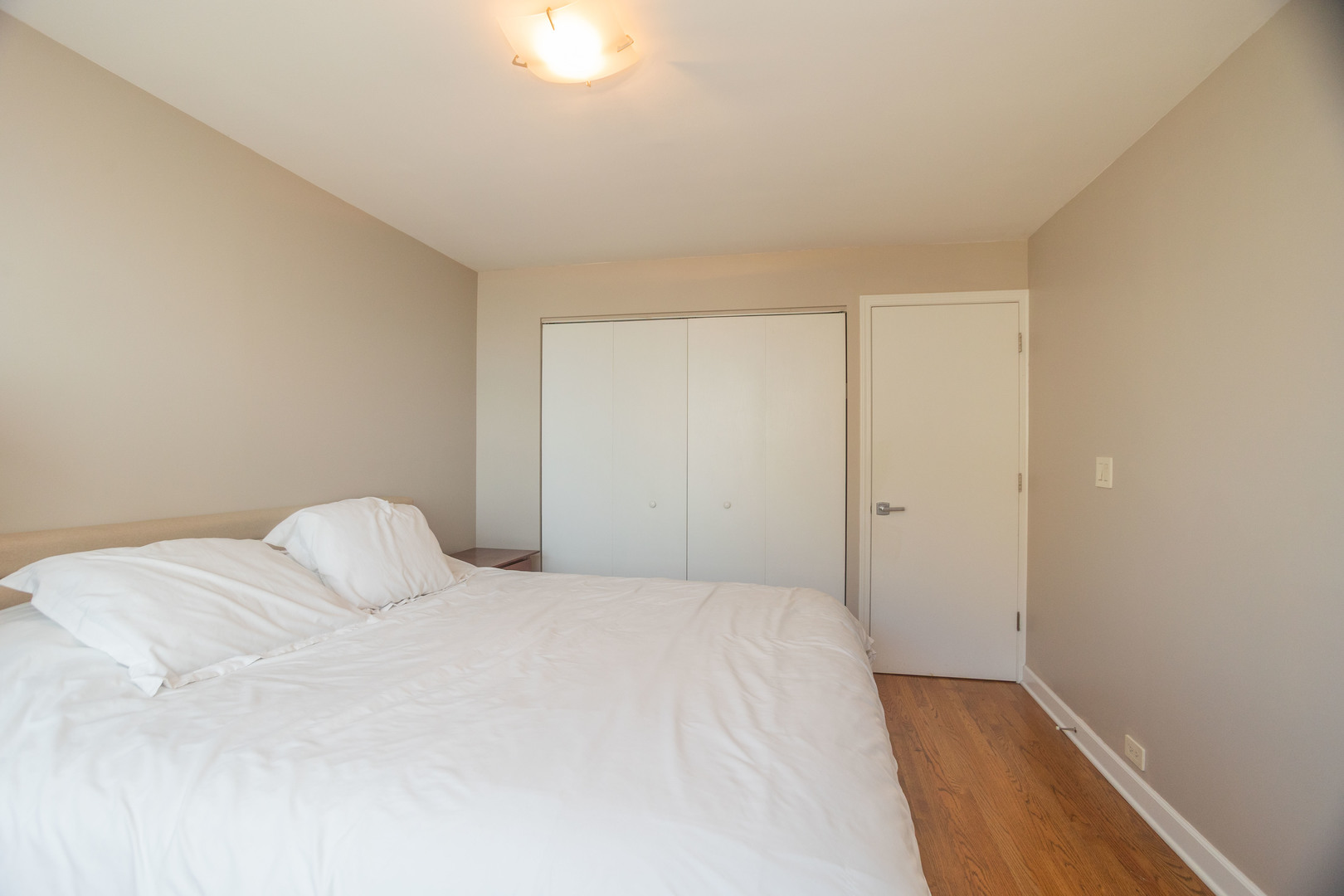 2020 N Lincoln Park West Unit: 11C