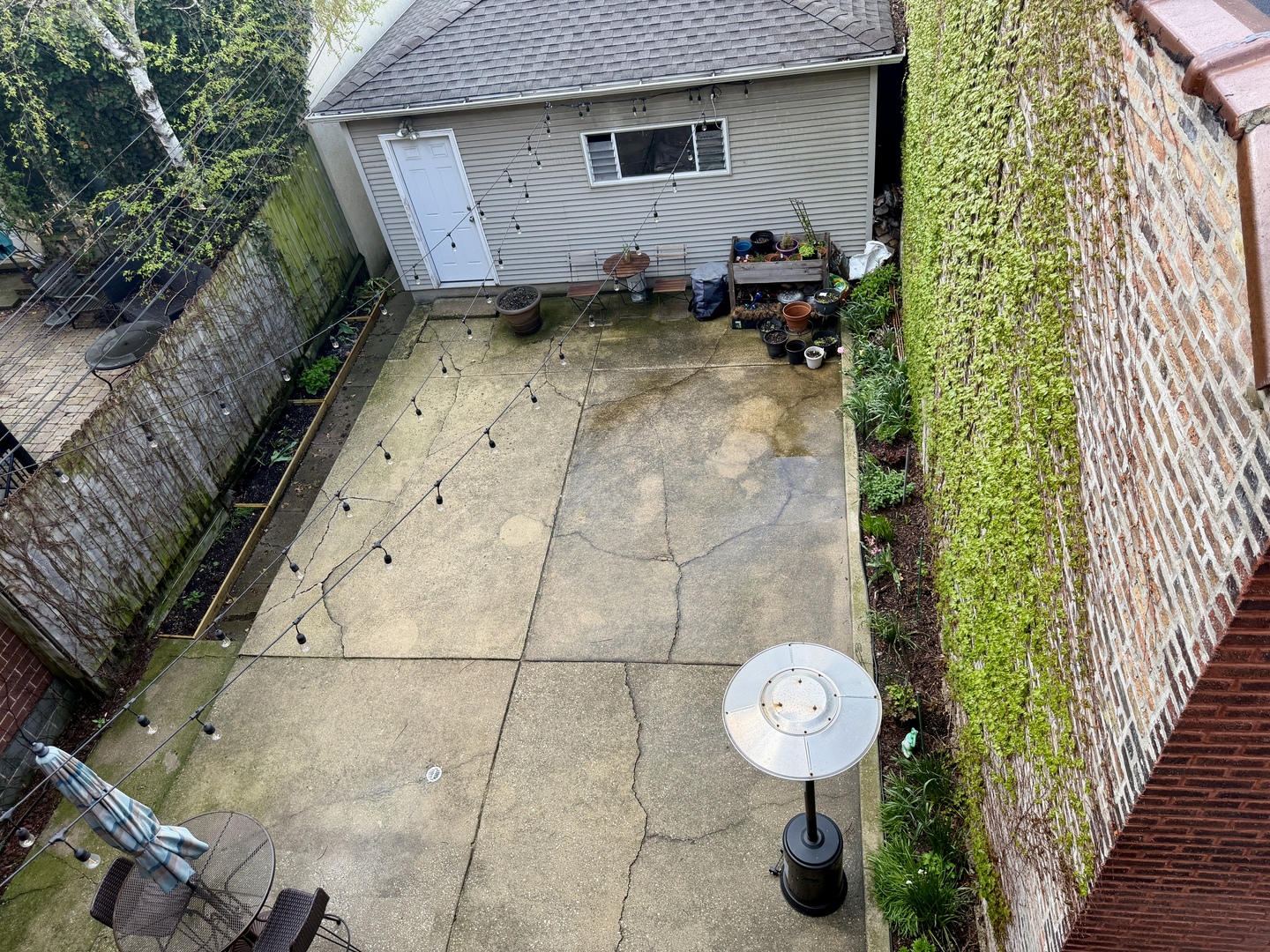 1350 N LEAVITT Street Unit: 2