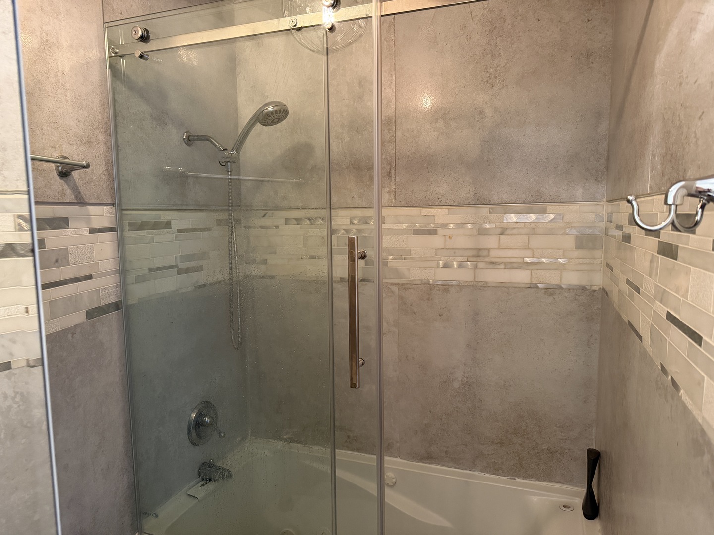300 N STATE Street Unit: 4206