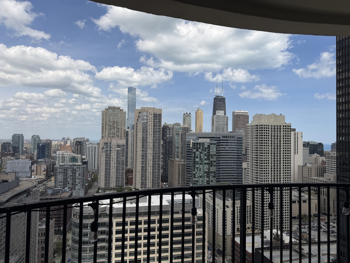 300 N STATE Street Unit: 4206