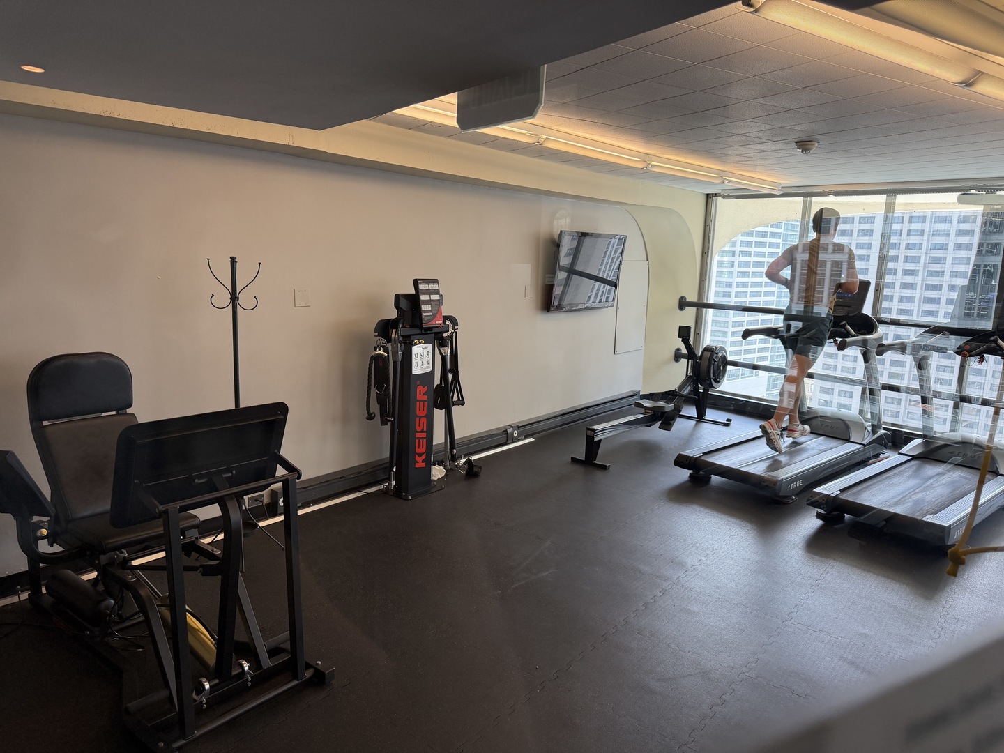 300 N STATE Street Unit: 4206