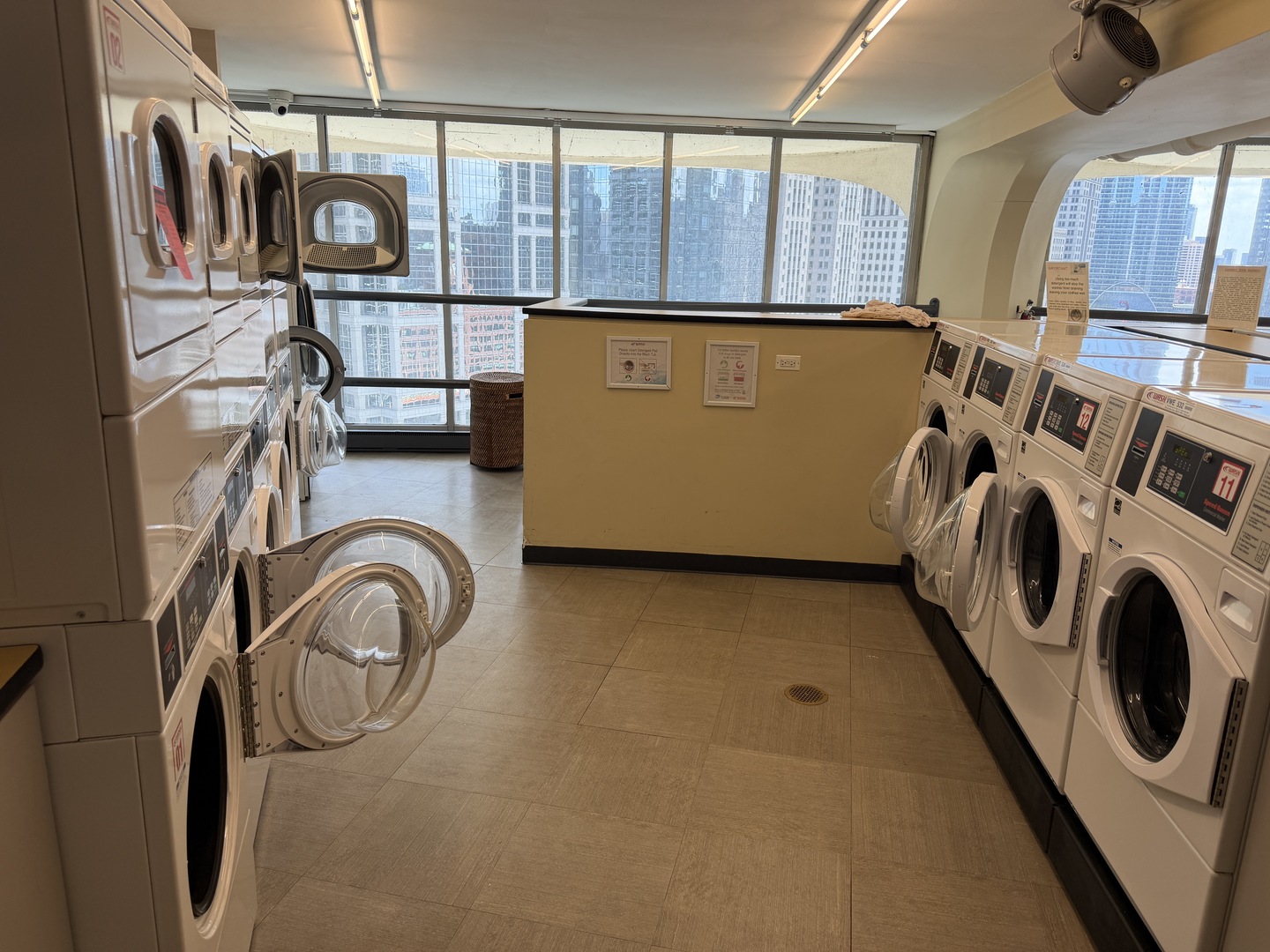 300 N STATE Street Unit: 4206