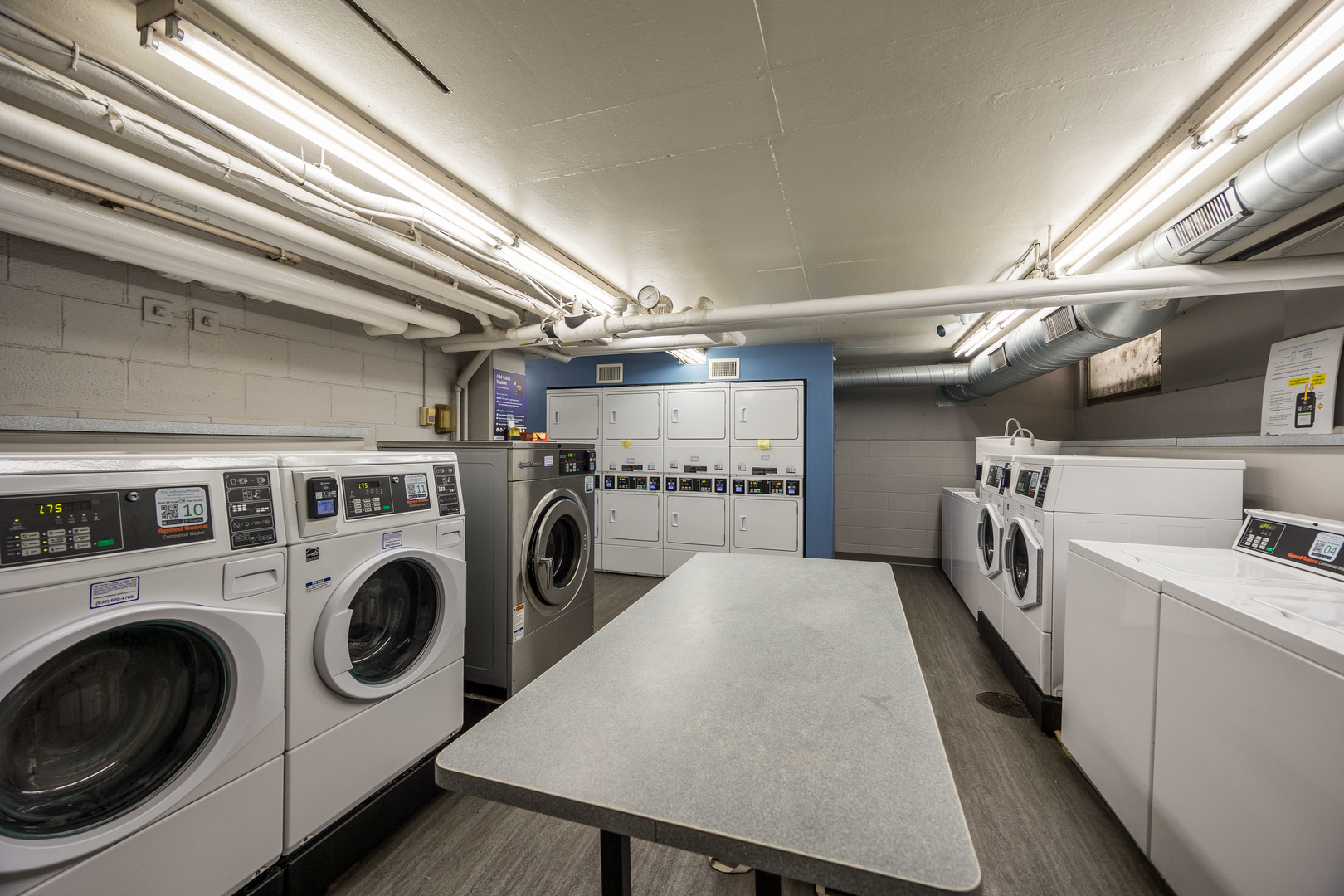 1355 N Sandburg Terrace Unit: 2206D