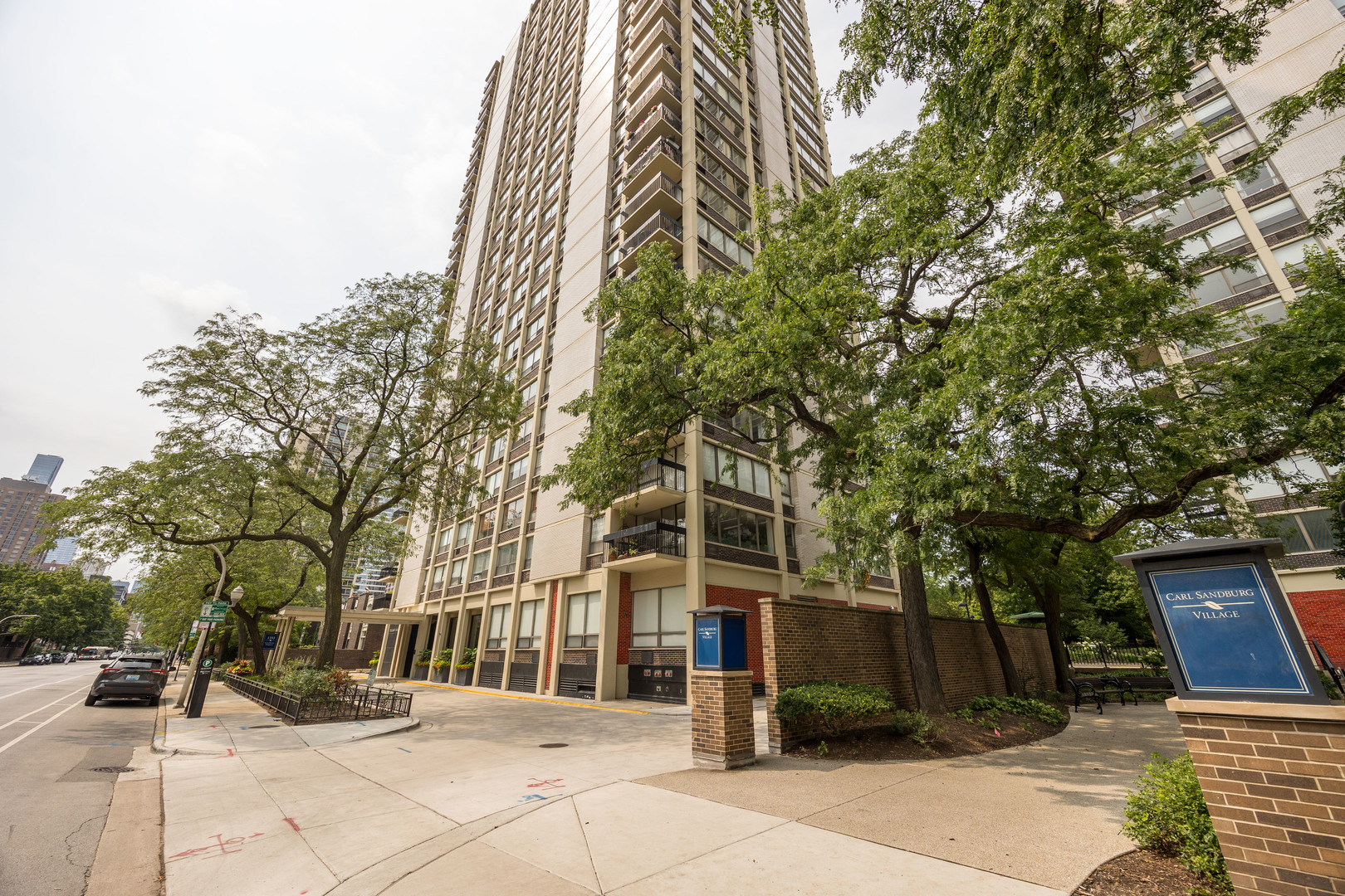 1355 N Sandburg Terrace Unit: 2206D