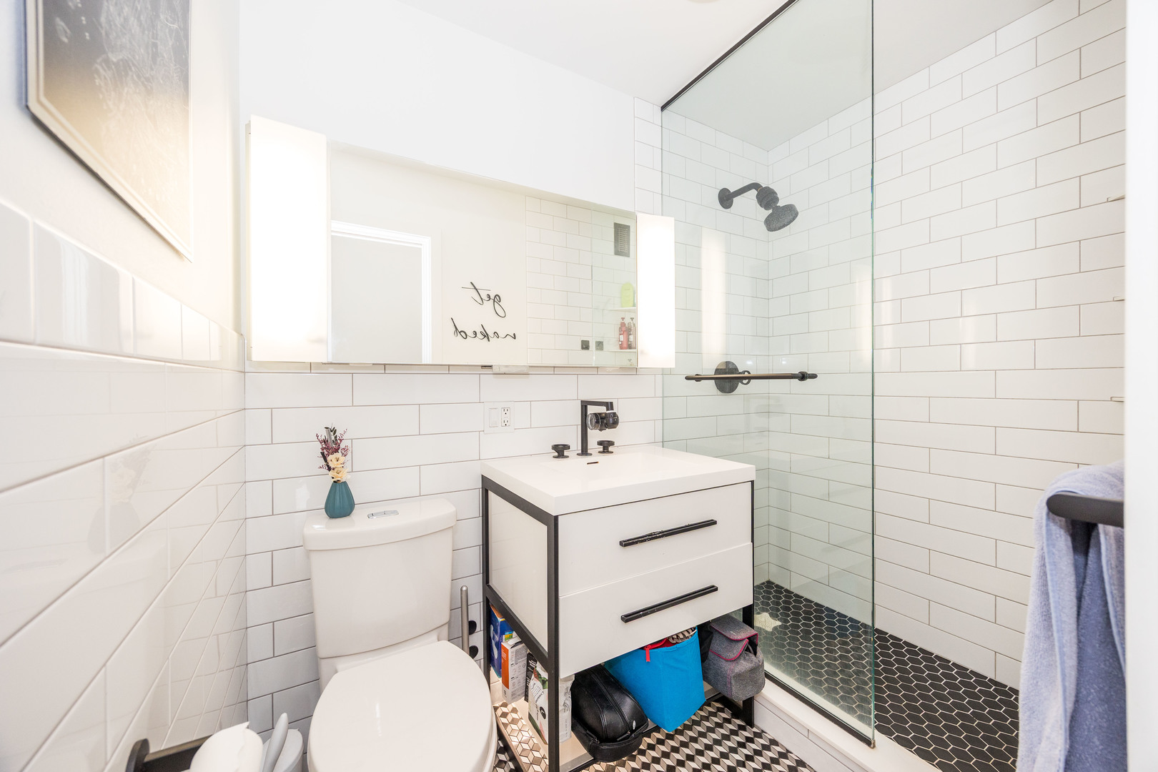 1355 N Sandburg Terrace Unit: 2206D