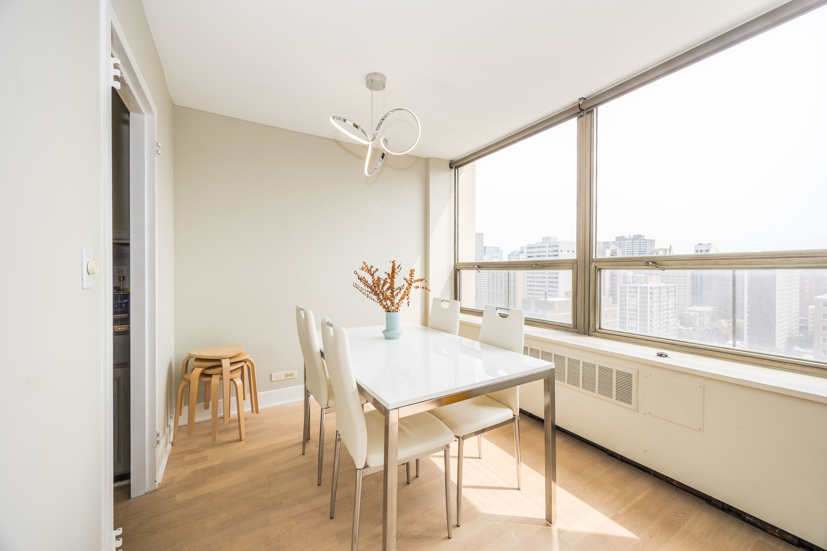 1355 N Sandburg Terrace Unit: 2206D