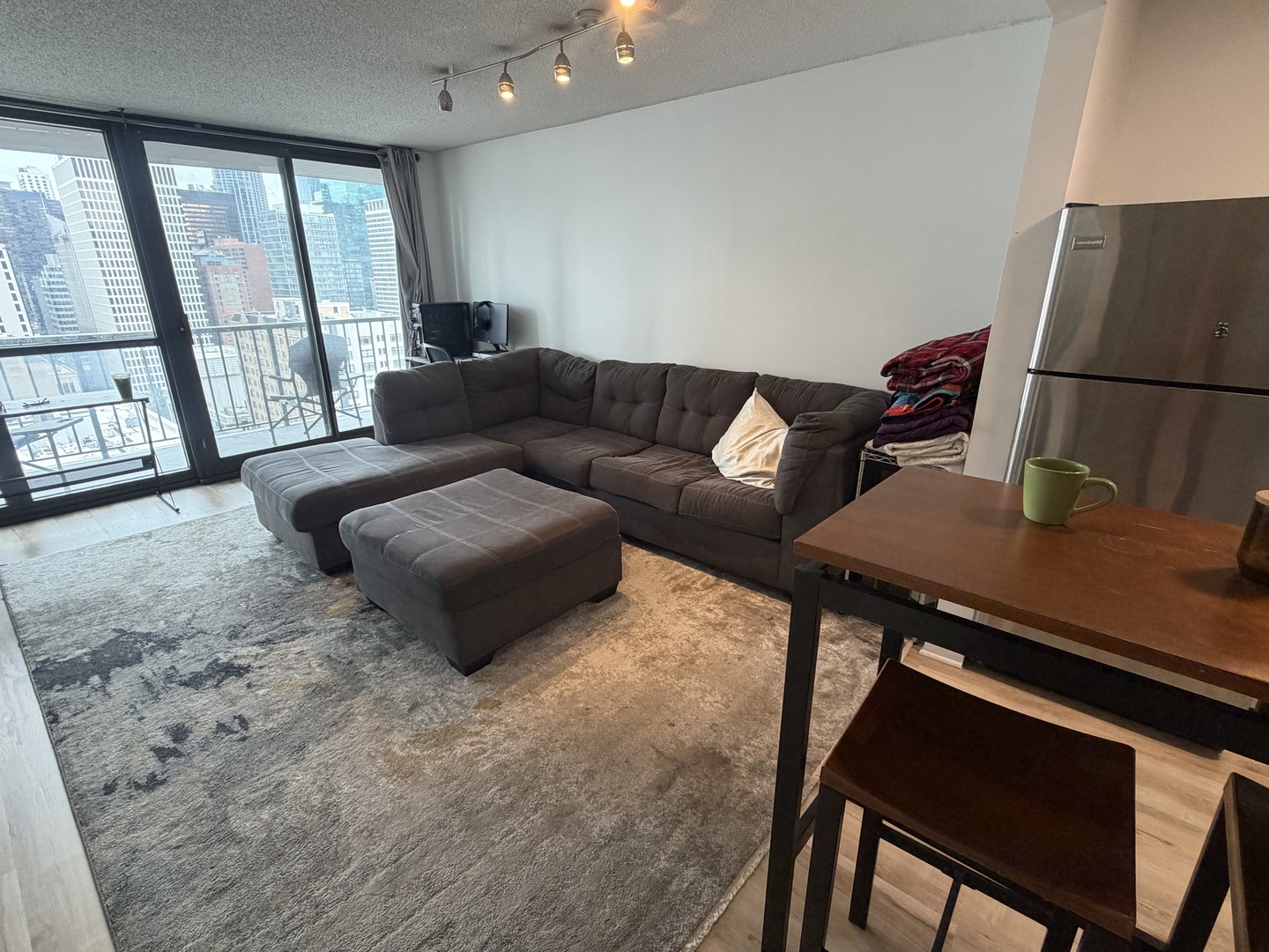 10 E Ontario Street Unit: 2012