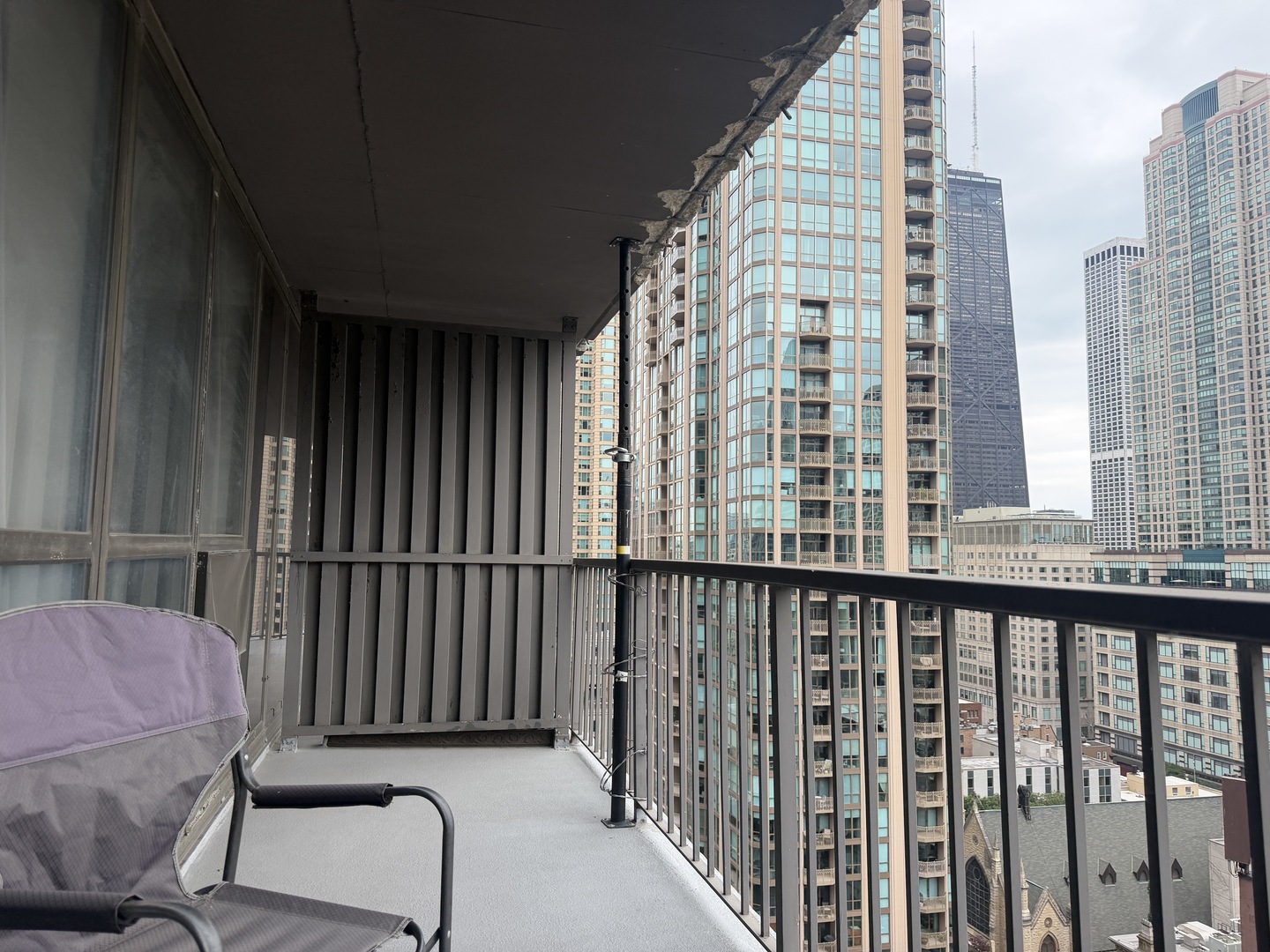 10 E Ontario Street Unit: 2012