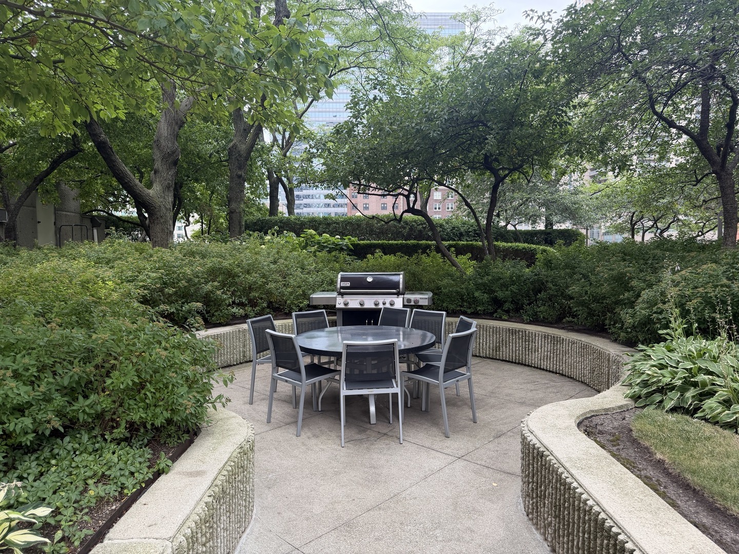 10 E Ontario Street Unit: 2012