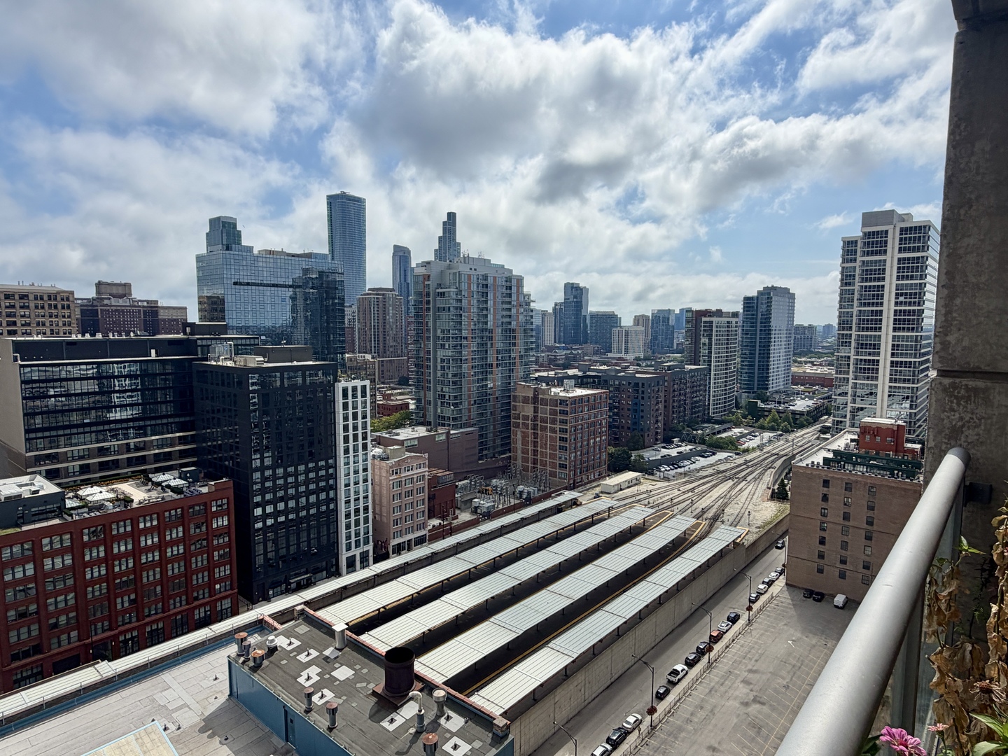611 S Wells Street Unit: 2302