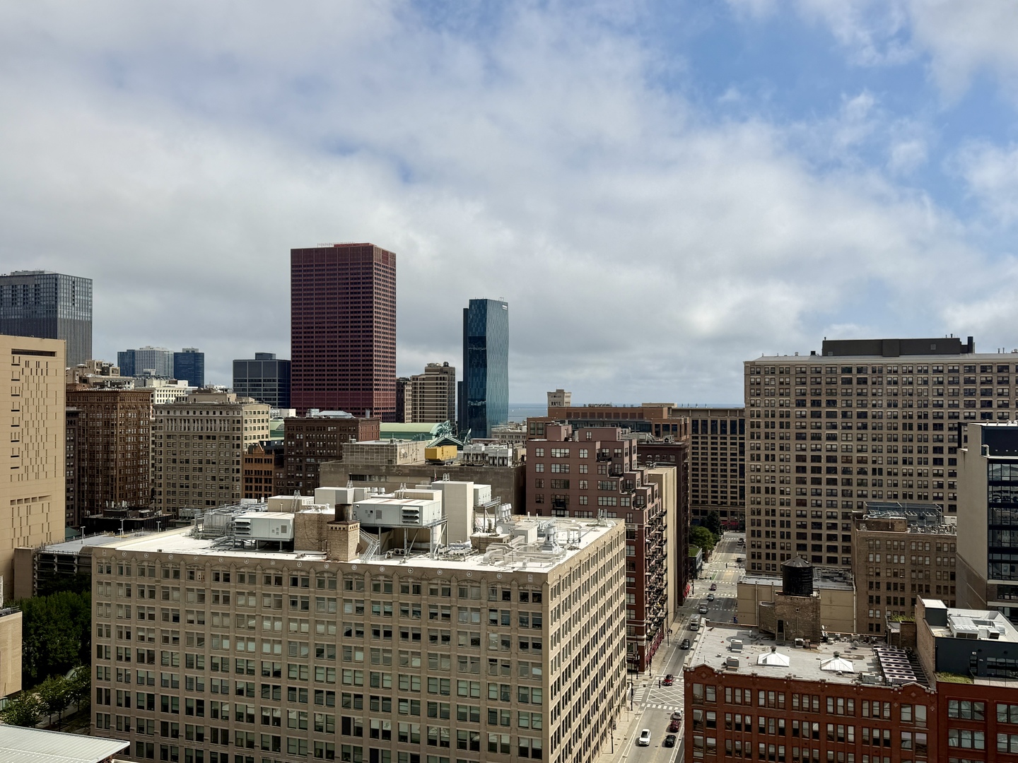 611 S Wells Street Unit: 2302