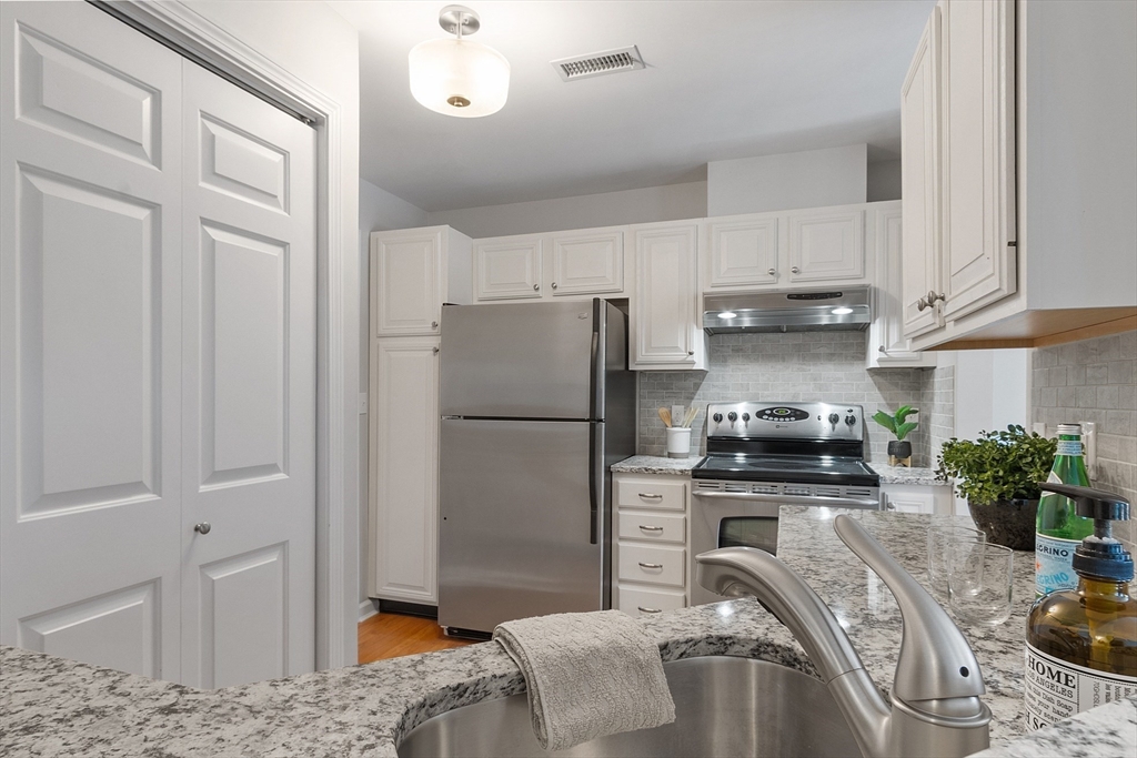 604 Gazebo Circle # 604