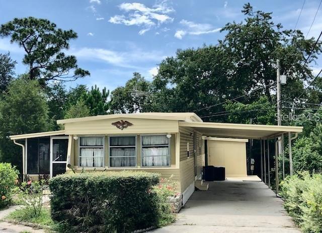 835 OAKWOOD DR