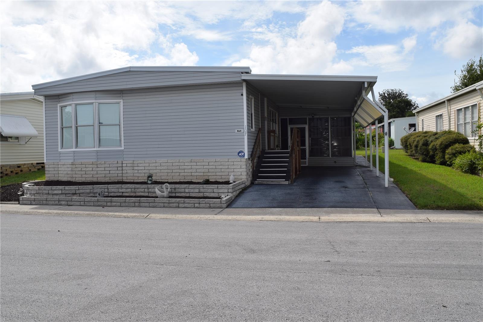 107 PINEBARK DR