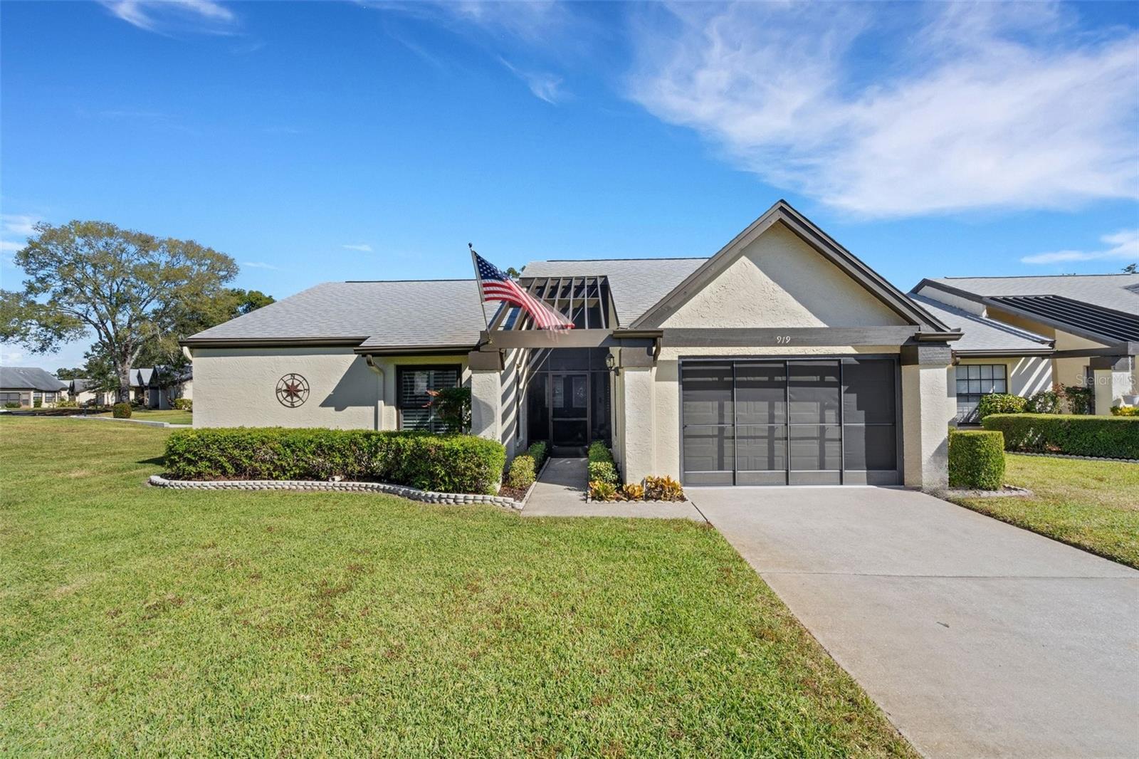 919 HICKORY HILL CT