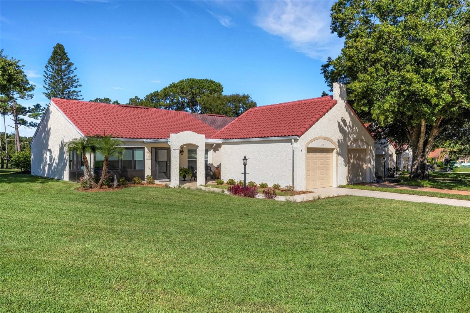 1112 TARTAN DR