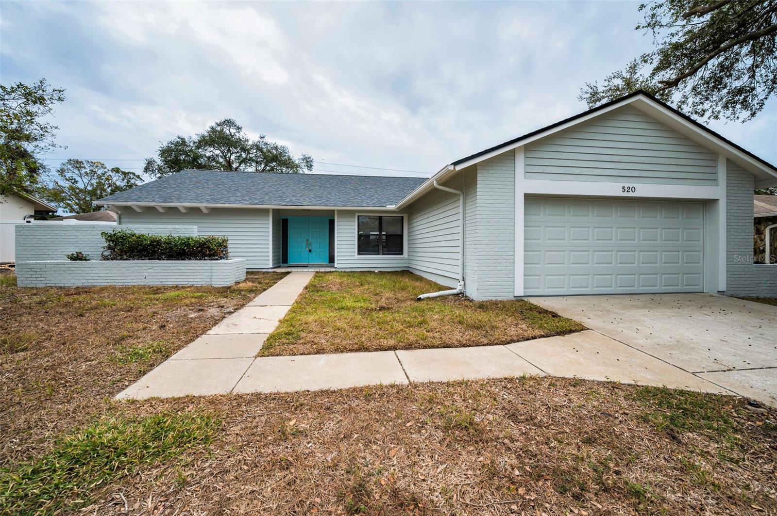 520 MERAVAN DR