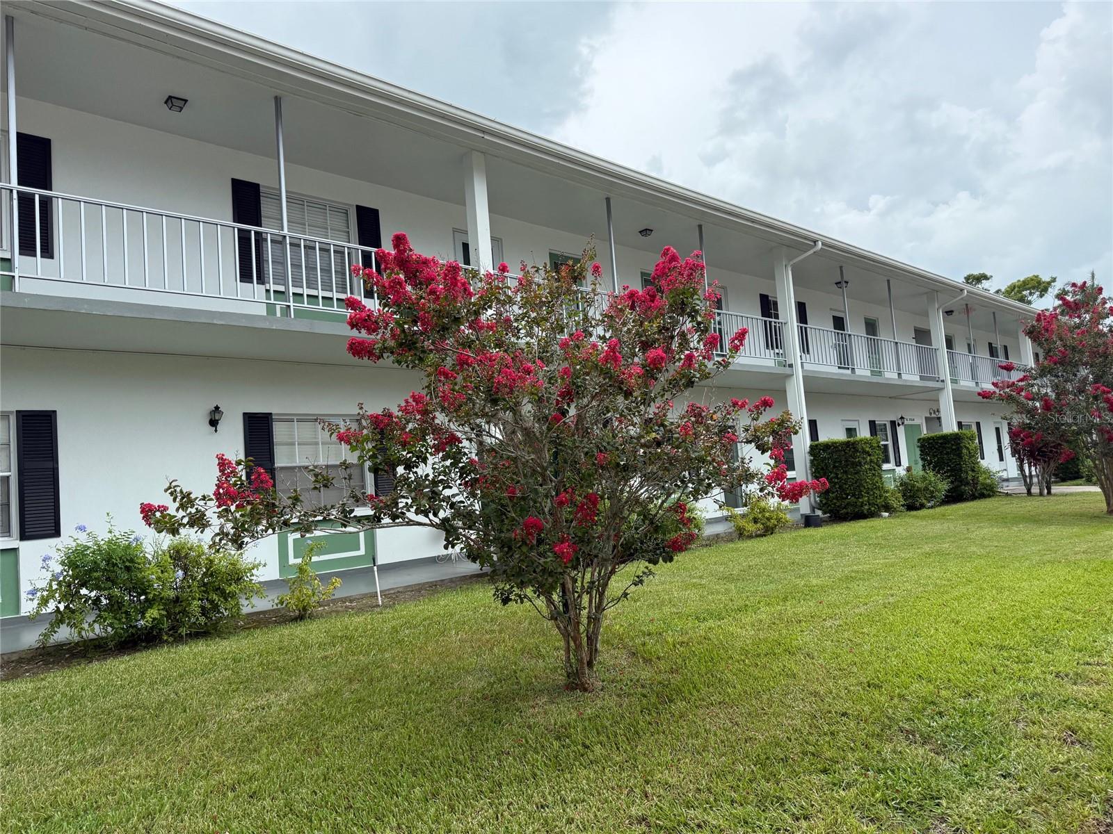 200 GLENNES LANE #206