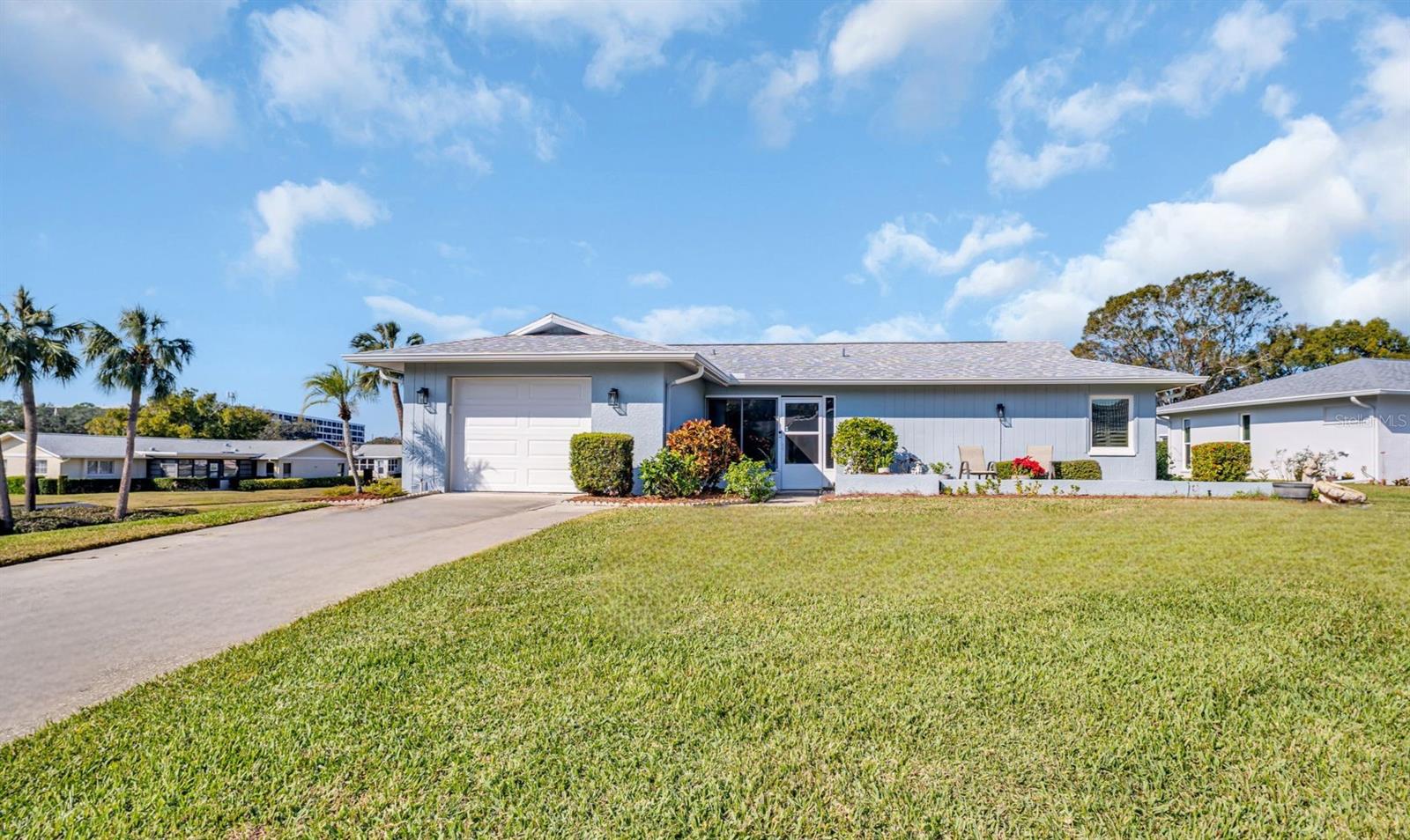 1613 HEATHER PL