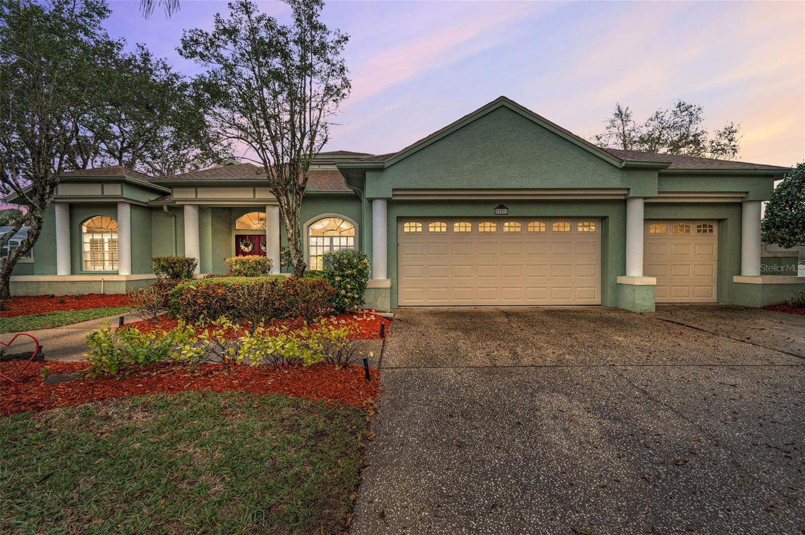 5501 STAG THICKET LN