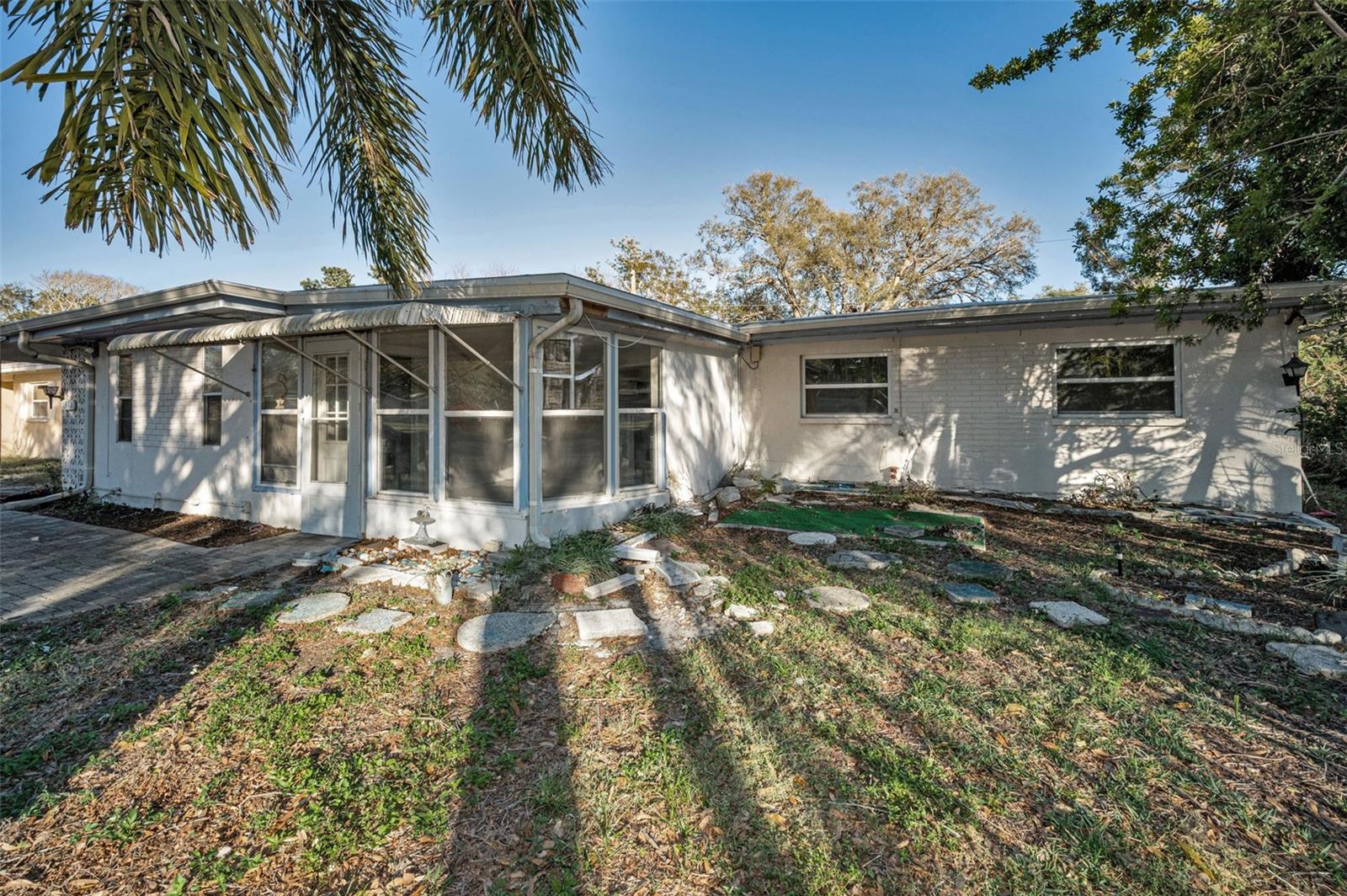 1361 BYRON DR