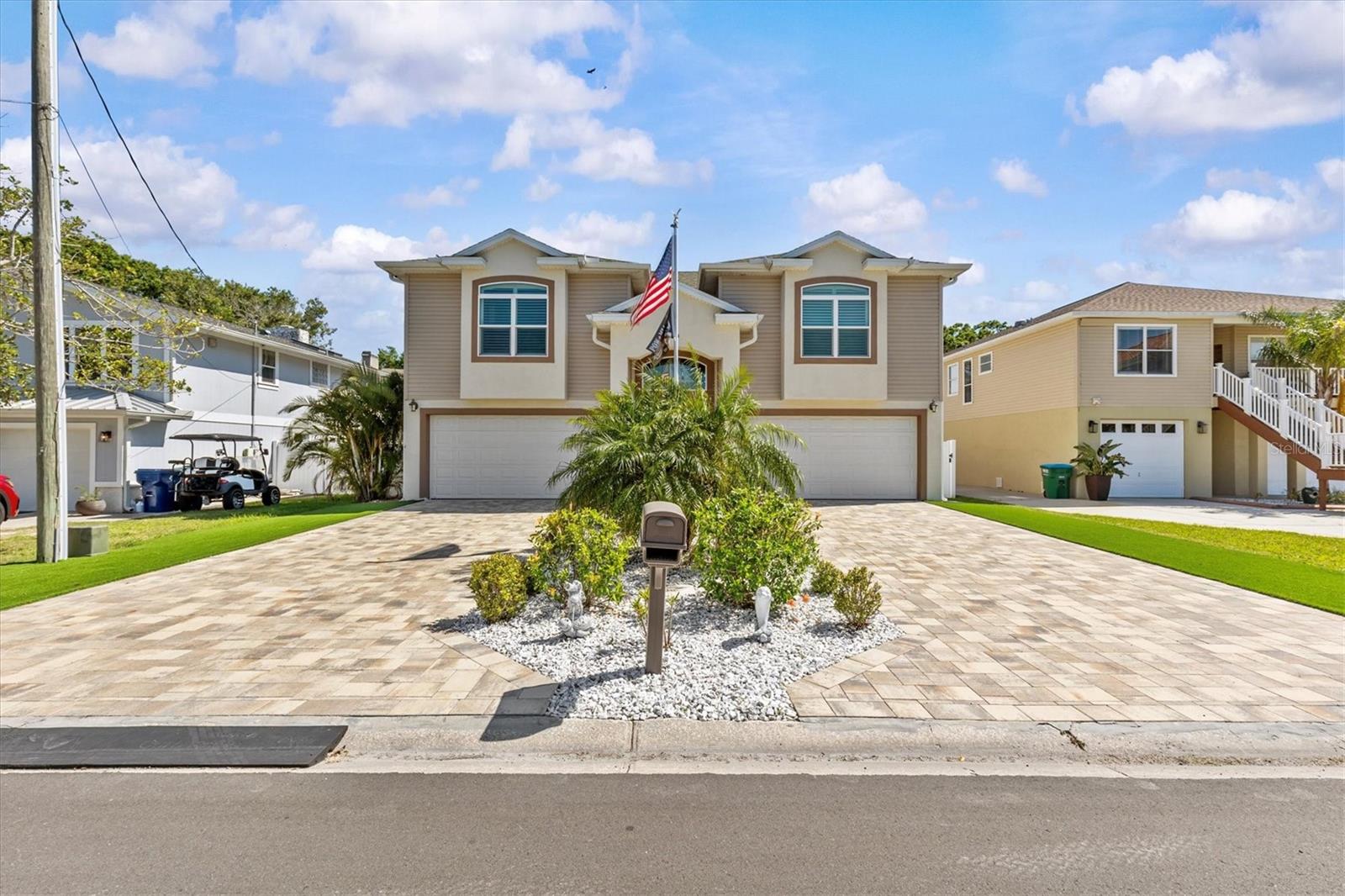 314 CROSSWINDS DR
