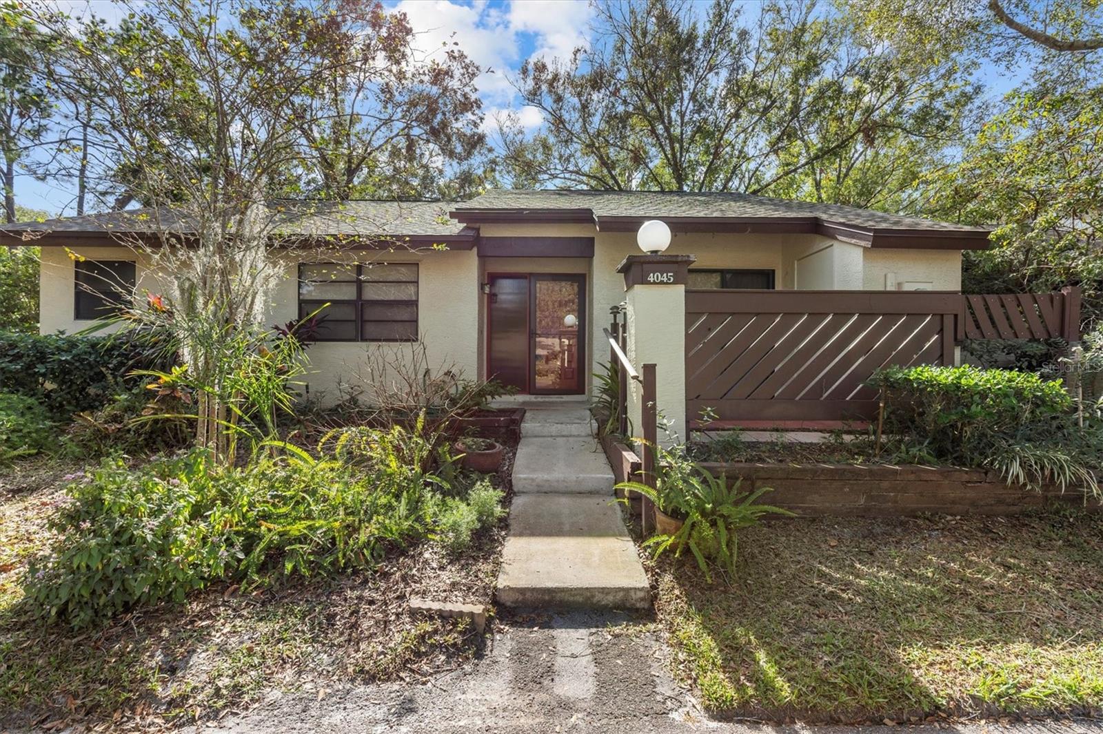 4045 ARROWWOOD CT #4045
