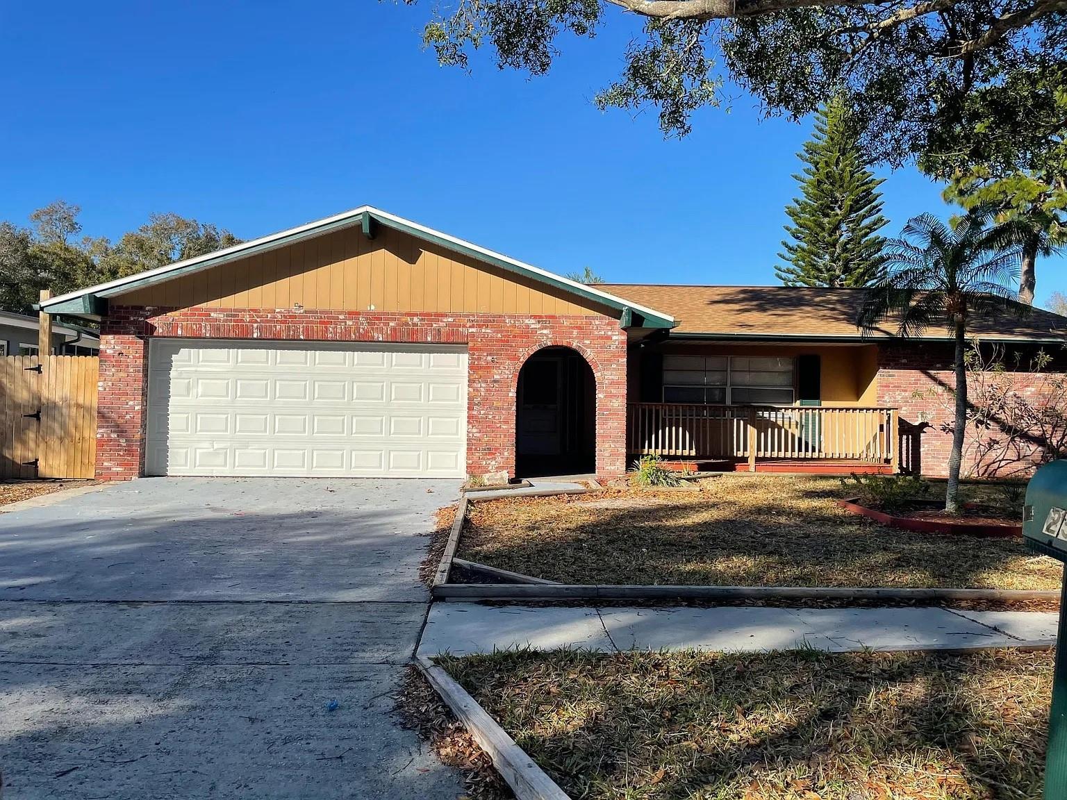 2334 COLONIAL CT