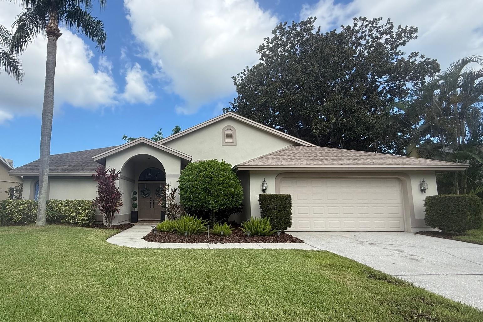3368 E LAKE SHORE LN