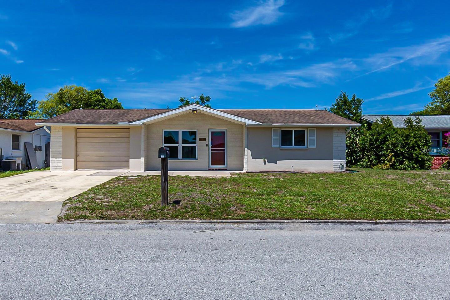 7735 FOXBLOOM DR