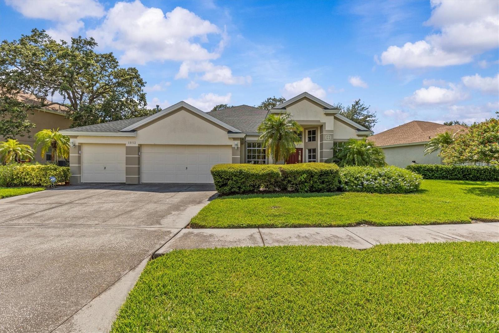 1852 LONGVIEW LN