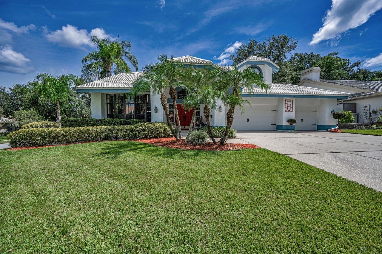 110 WOODCREEK DR S