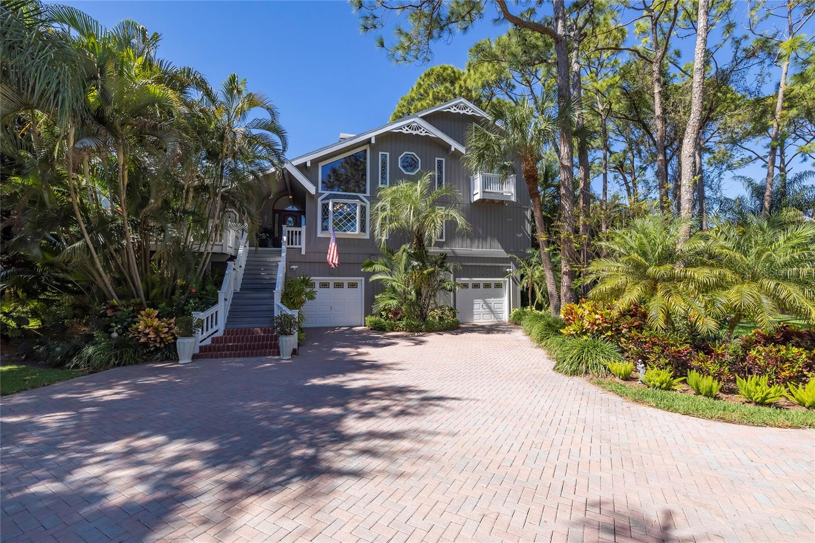 761 SOUNDVIEW DR