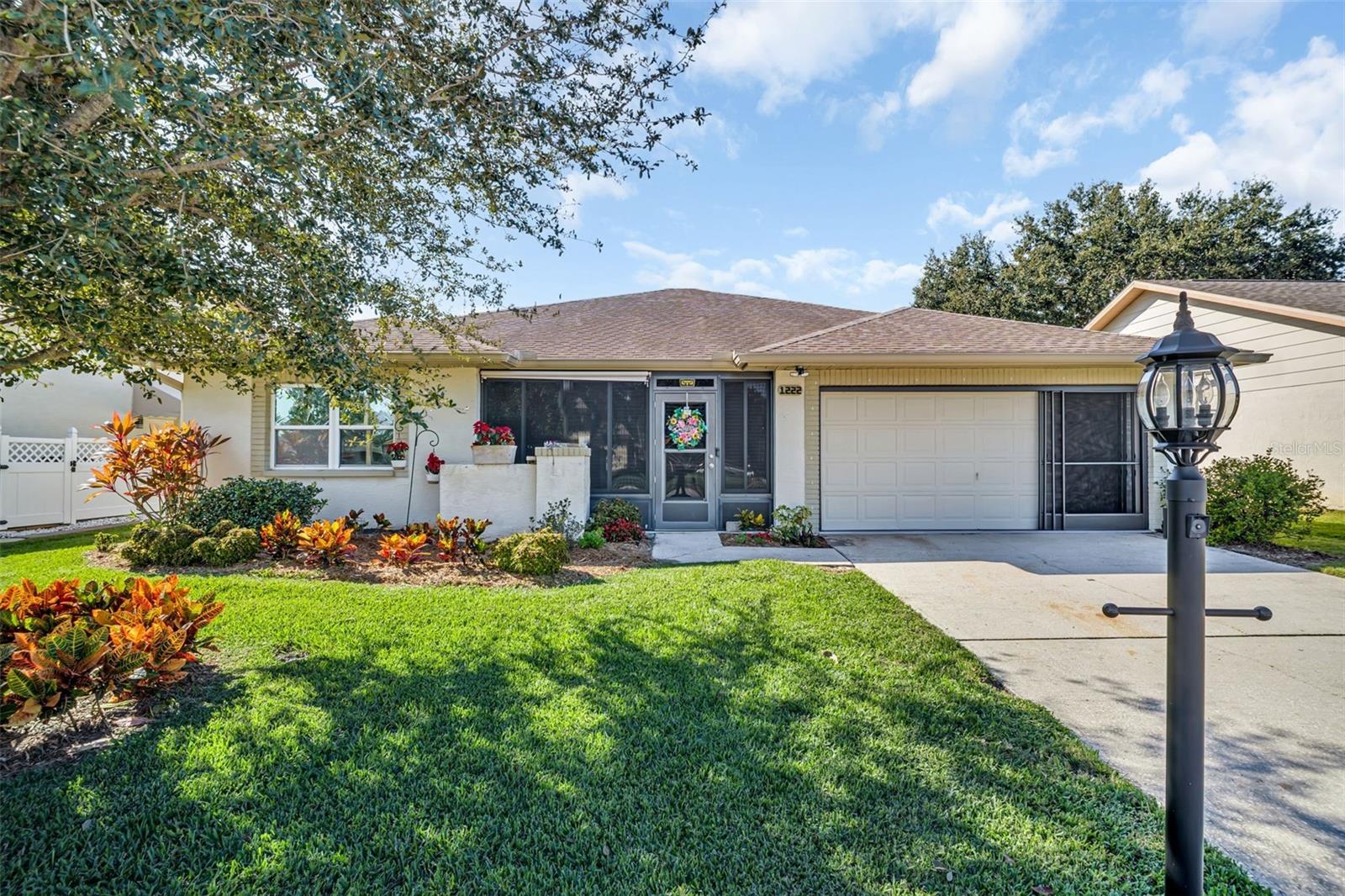 1222 GILLESPIE DR