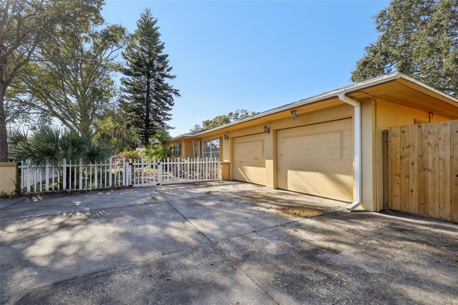 2228 NE COACHMAN RD