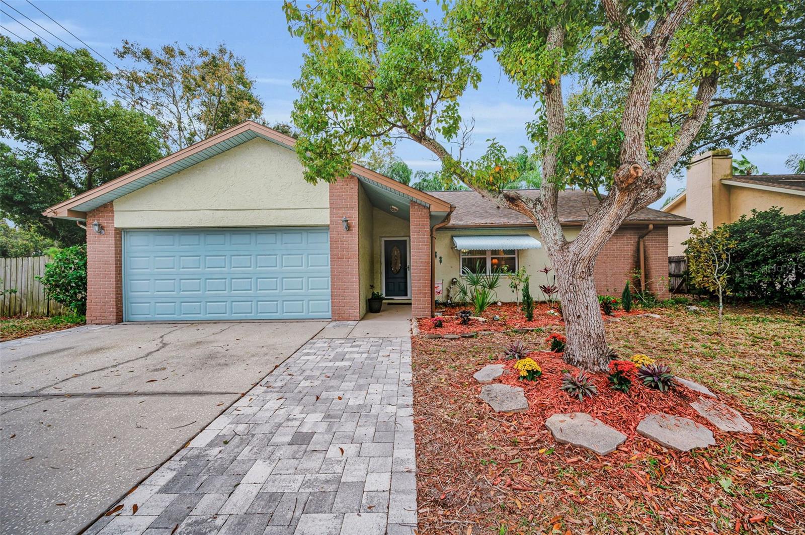 2280 COLONIAL BLVD W
