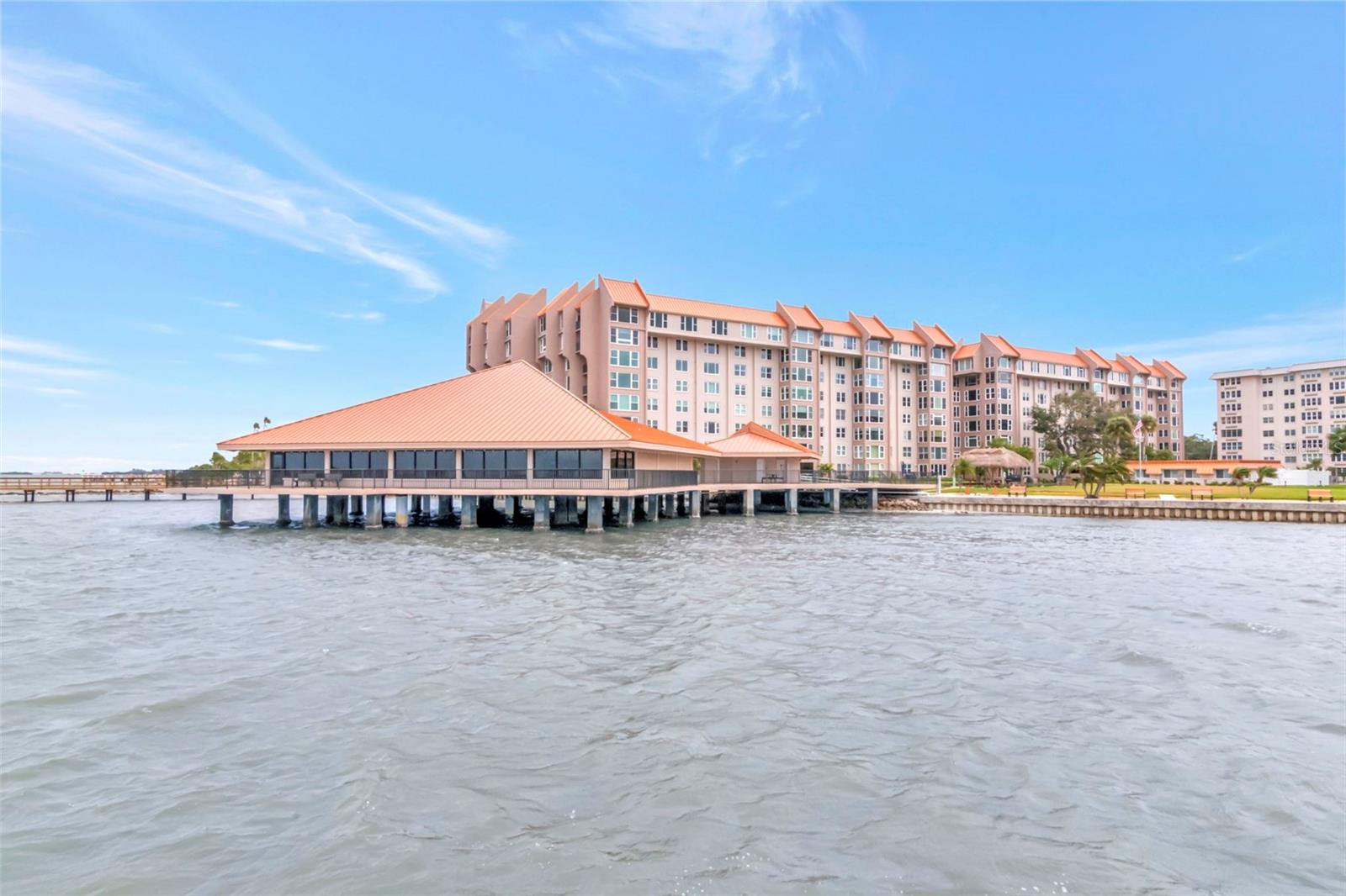 634 EDGEWATER DR #848