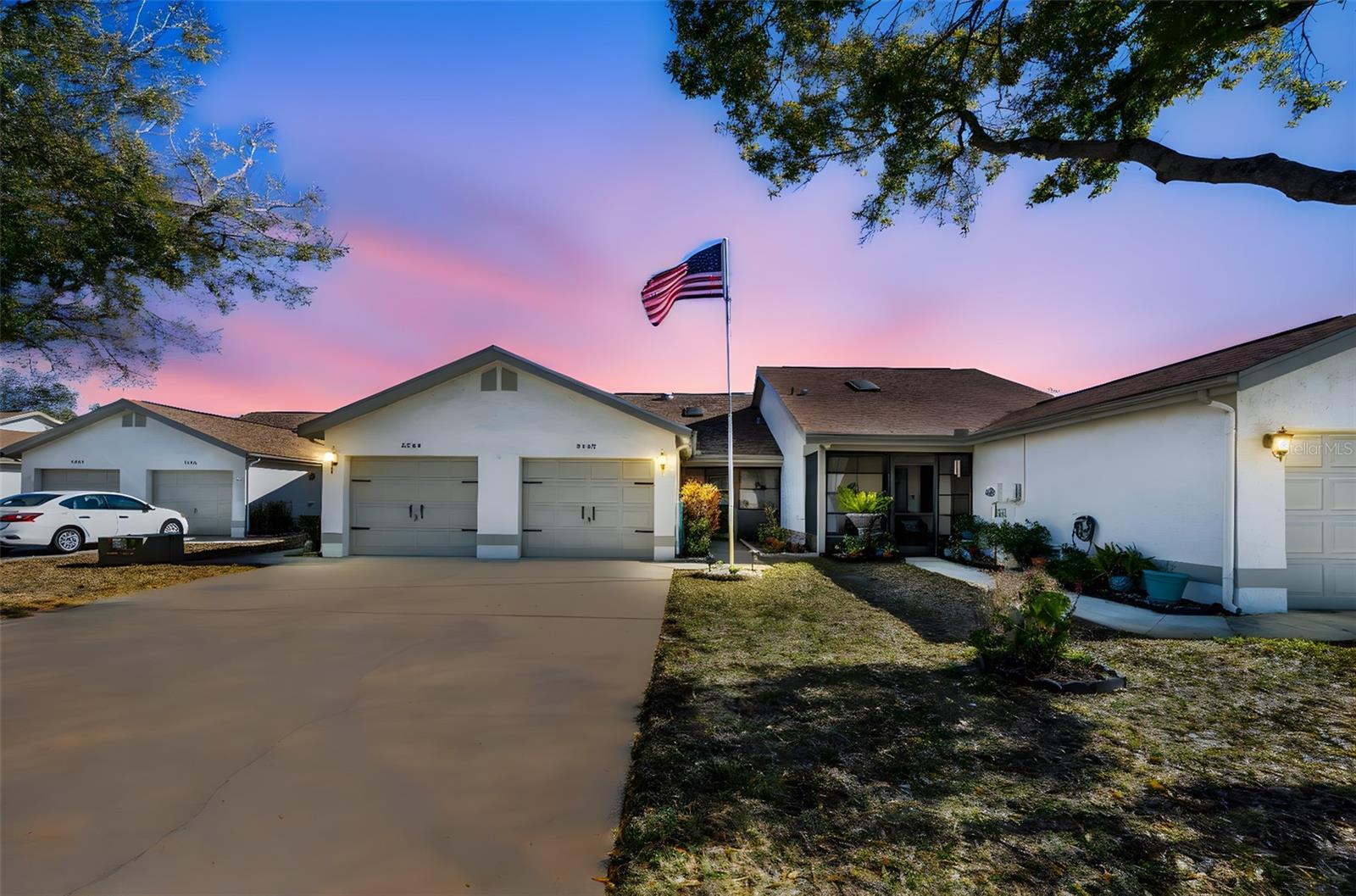 8202 LEAFY CT